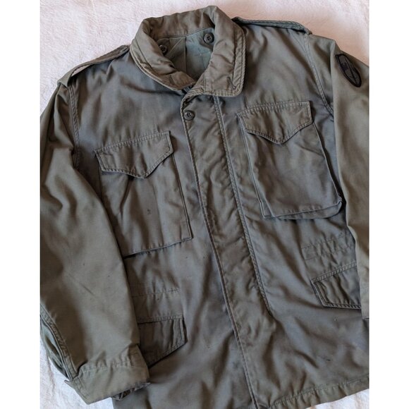 Vintage 60s 70s US Military Cold Weather Cargo Field Jacket Faded Green Medium - Picture 1 of 11